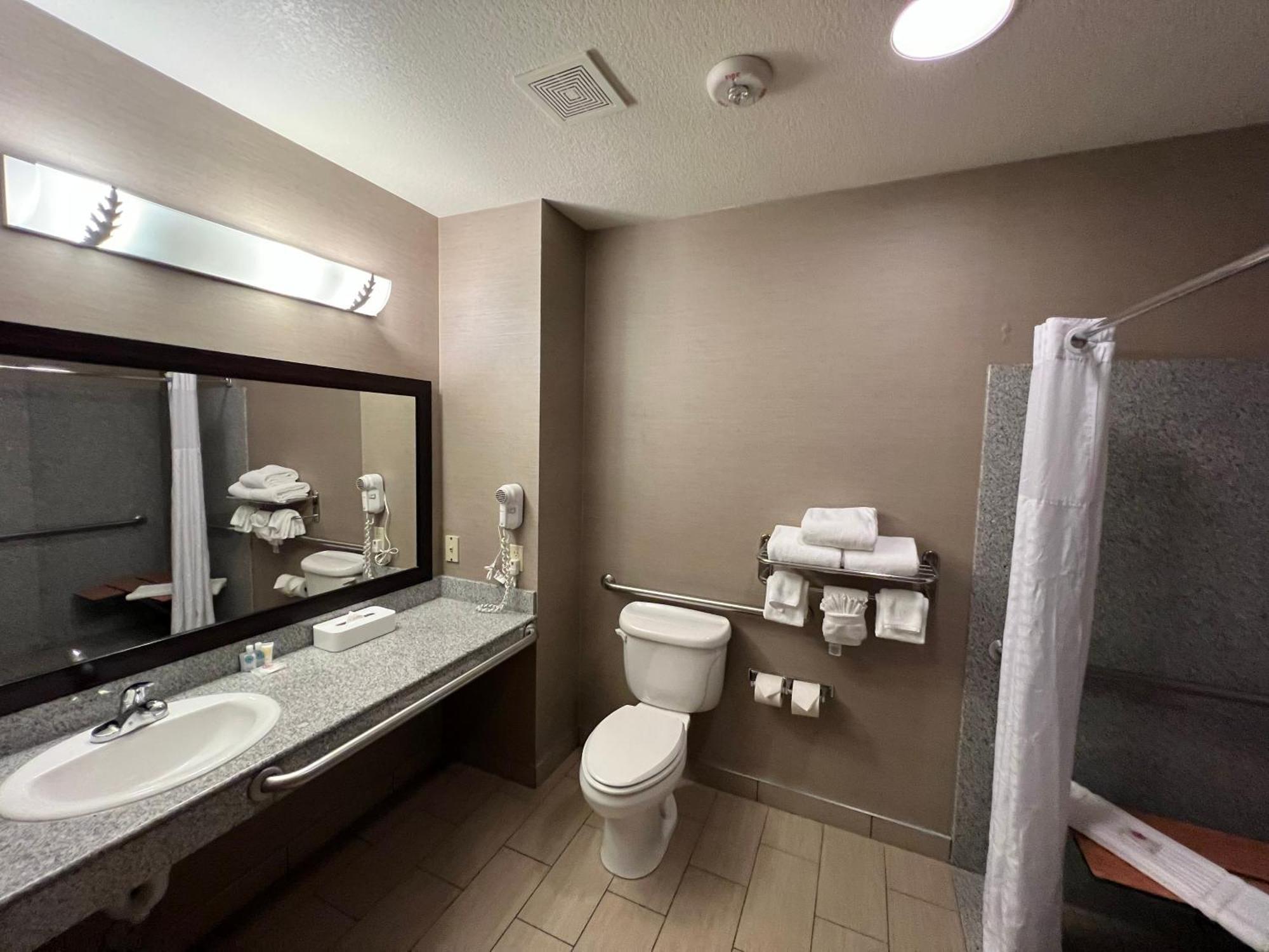 Comfort Boise West Hotel