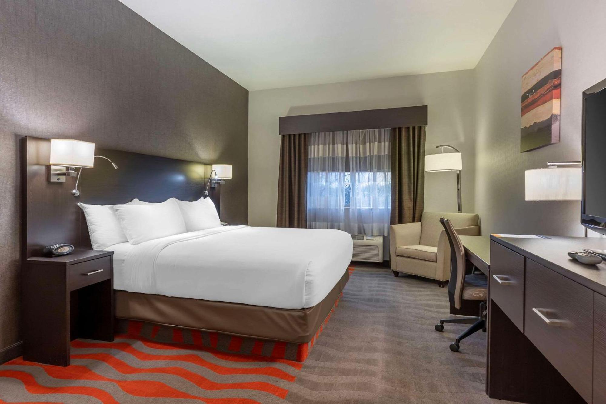 Comfort Boise West Hotel 3*